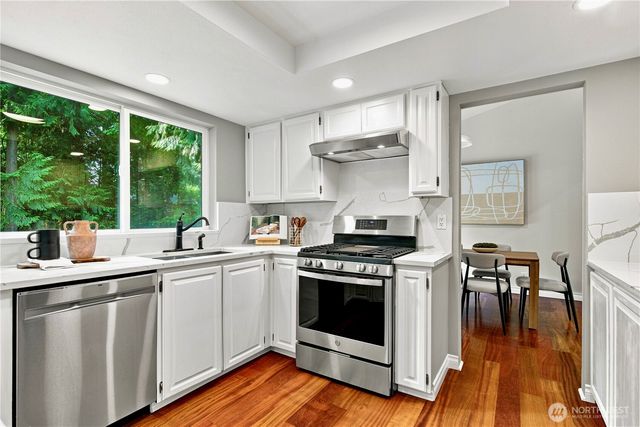 2022 227th Avenue NE, Sammamish, WA 98074