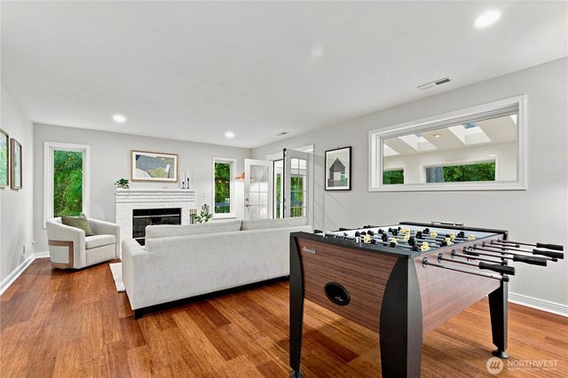 2022 227th Avenue NE, Sammamish, WA 98074