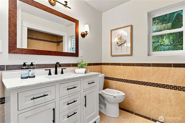 2022 227th Avenue NE, Sammamish, WA 98074
