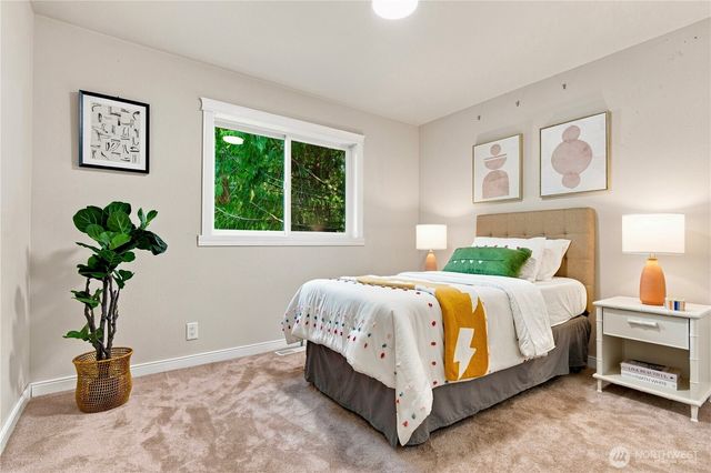 2022 227th Avenue NE, Sammamish, WA 98074