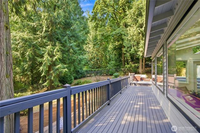 2022 227th Avenue NE, Sammamish, WA 98074