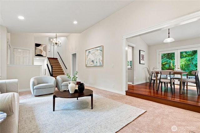 2022 227th Avenue NE, Sammamish, WA 98074