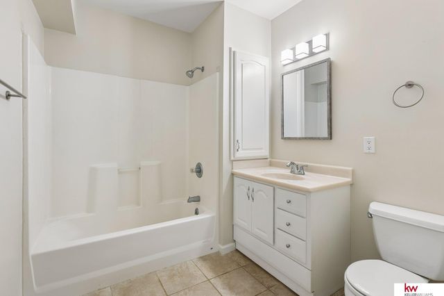 6417 S 178 Street, Omaha, NE 68135