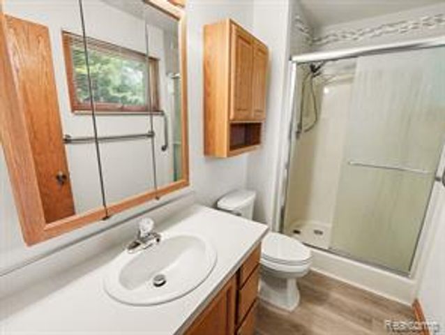 415 Bennington Court, Saline, MI 48176