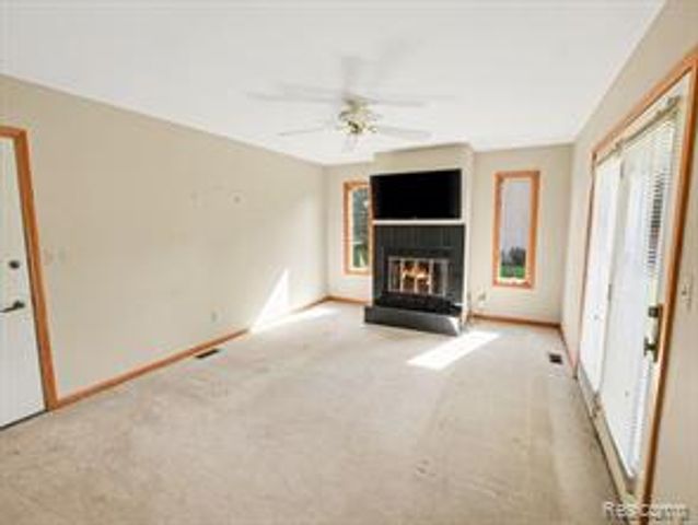 415 Bennington Court, Saline, MI 48176