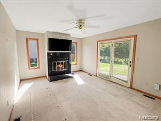 415 Bennington Court, Saline, MI 48176
