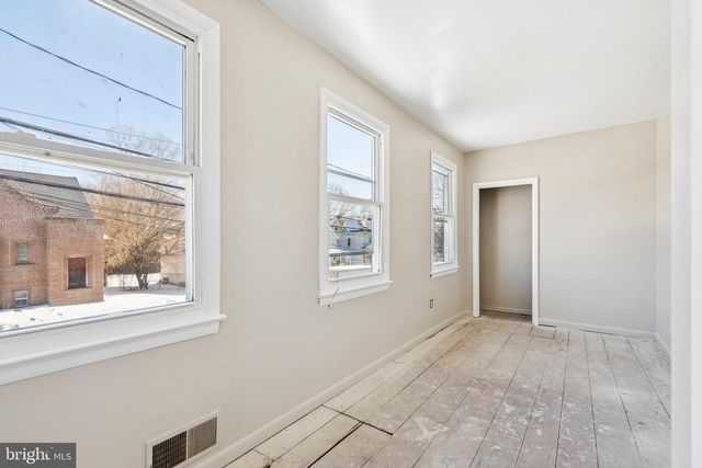 369 E BROADWAY, Salem, NJ 08079