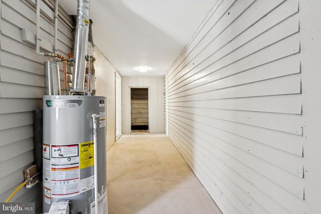 369 E BROADWAY, Salem, NJ 08079