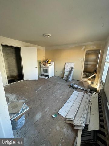 369 E BROADWAY, Salem, NJ 08079