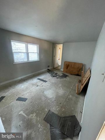 369 E BROADWAY, Salem, NJ 08079