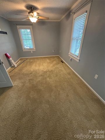 327 Arrowood Street SE, Lenoir, NC 28645