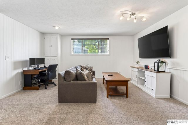 13708 Frederick Avenue, Omaha, NE 68138