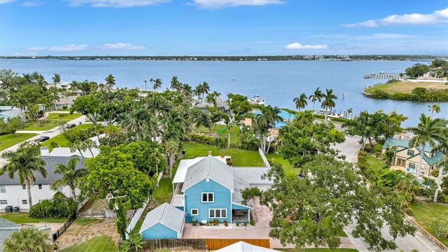 206 20TH STREET W, Bradenton, FL 34205
