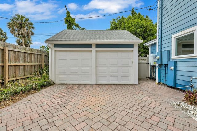 206 20TH STREET W, Bradenton, FL 34205