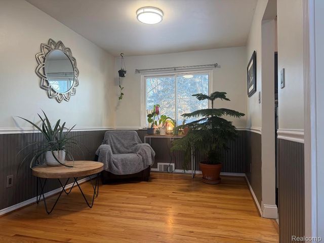 41133 Ivywood Lane, Plymouth Charter Township, MI 48170