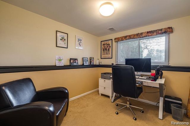 41133 Ivywood Lane, Plymouth Charter Township, MI 48170