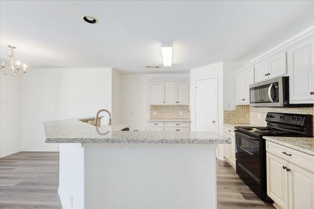 7405 Howling Coyote Lane, Fort Worth, TX 76131