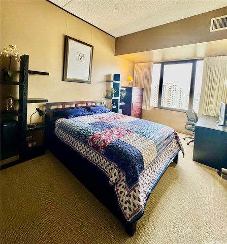 411 Hobron Lane 3904, Honolulu, HI 96815