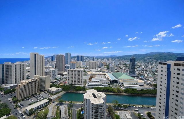 411 Hobron Lane 3904, Honolulu, HI 96815