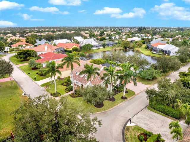 8642 S LAKE CIRCLE, Fort Myers, FL 33908