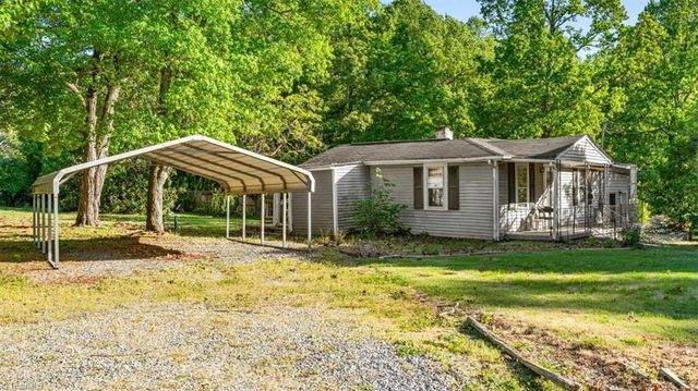 130 Albertson Road, Thomasville, NC 27360