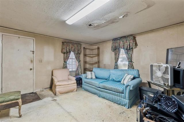 130 Albertson Road, Thomasville, NC 27360