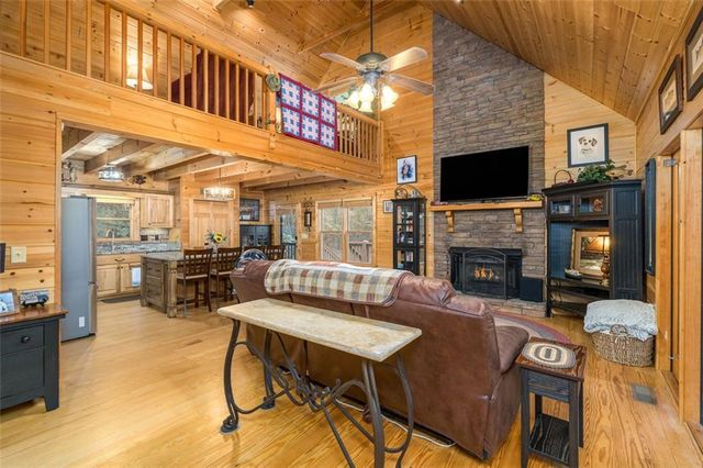 1800 HICKS FORD Road, Ellijay, GA 30540