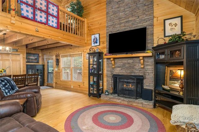 1800 HICKS FORD Road, Ellijay, GA 30540