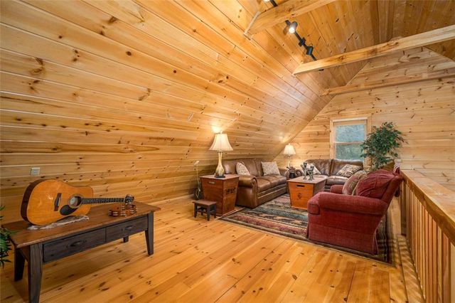 1800 HICKS FORD Road, Ellijay, GA 30540