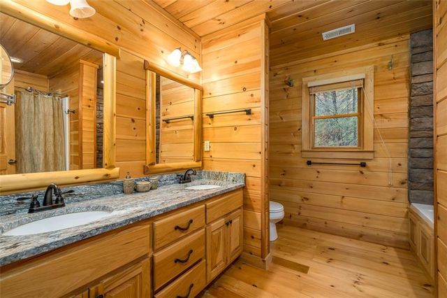 1800 HICKS FORD Road, Ellijay, GA 30540