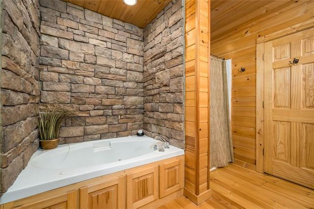 1800 HICKS FORD Road, Ellijay, GA 30540