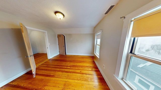 14 Dow St., Somerville, MA 02144
