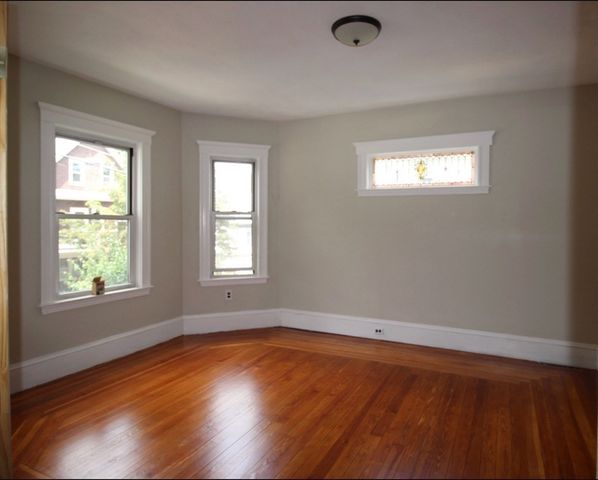 14 Dow St., Somerville, MA 02144