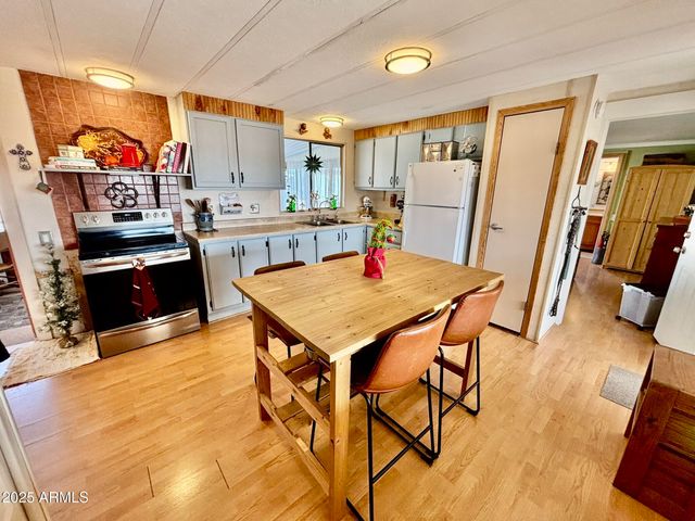 980 E BROADWAY Avenue 16, Apache Junction, AZ 85119