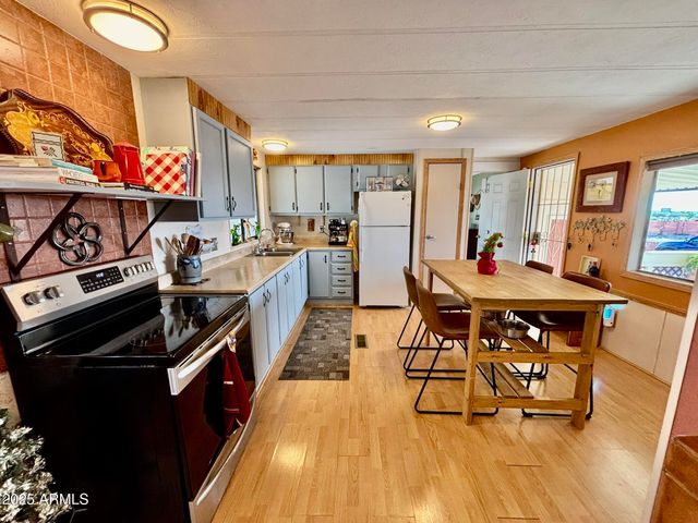 980 E BROADWAY Avenue 16, Apache Junction, AZ 85119