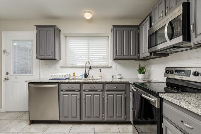 4108 Fryer Street, The Colony, TX 75056