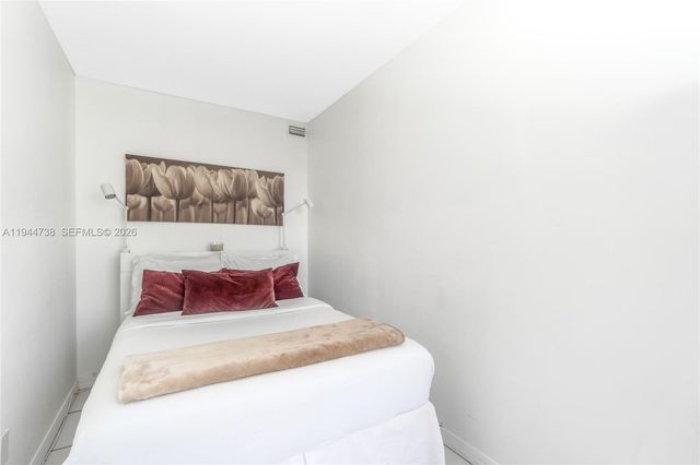 100 Lincoln Rd 1105, Miami Beach, FL 33139