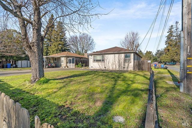 750 Pueblo Ave, Napa, CA 94558