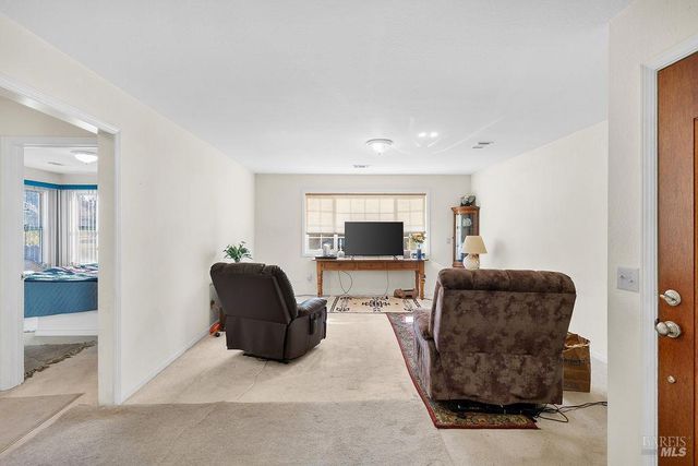 750 Pueblo Ave, Napa, CA 94558