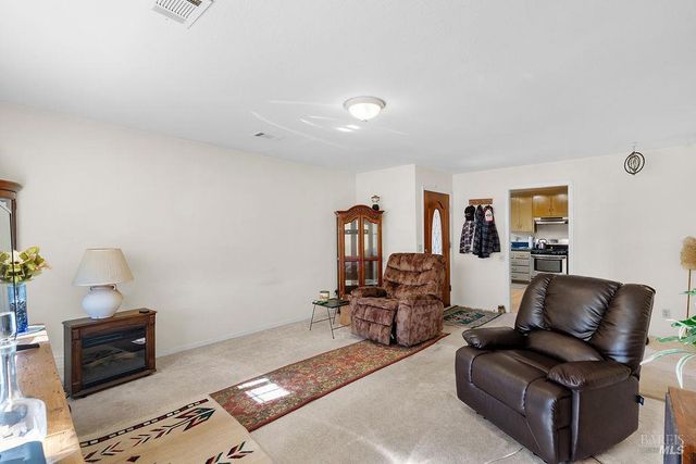 750 Pueblo Ave, Napa, CA 94558