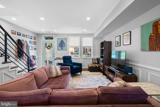 1275 OATES ST NE, Washington, DC 20002