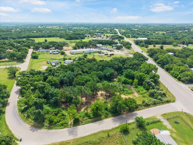 1247 County Road 4590, Boyd, TX 76023