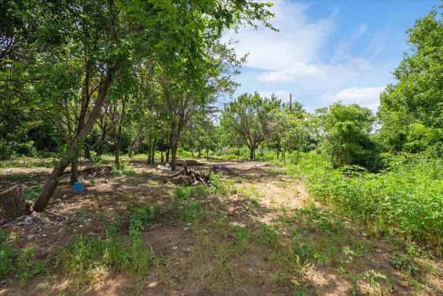 1247 County Road 4590, Boyd, TX 76023