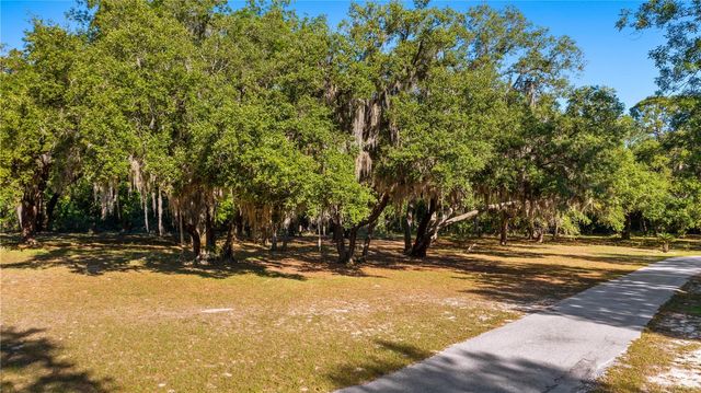 LEGACY WOODS, Groveland, FL 34736