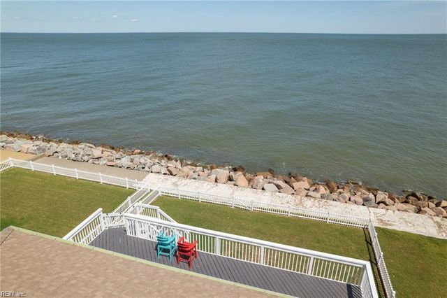 106 Lighthouse DR, Hampton, VA 23664