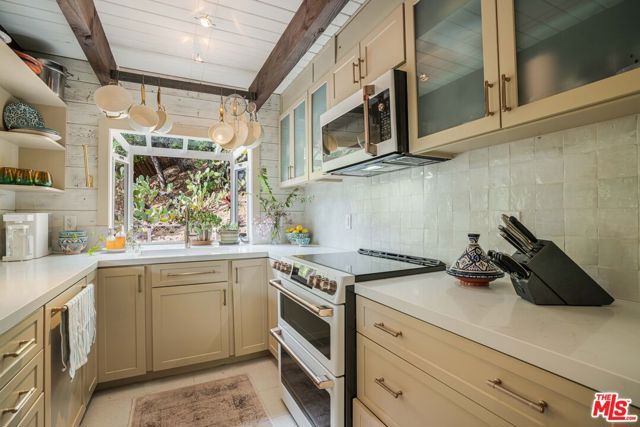 21330 Encina Road, Topanga (los Angeles), CA 90290