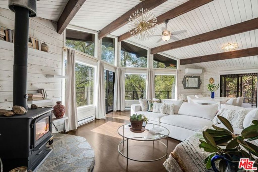 21330 Encina Road, Topanga (los Angeles), CA 90290