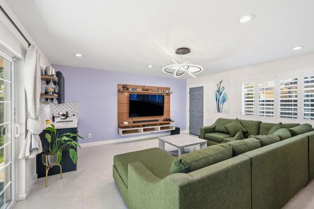 582 Oldbrook Court, San Jose, CA 95111