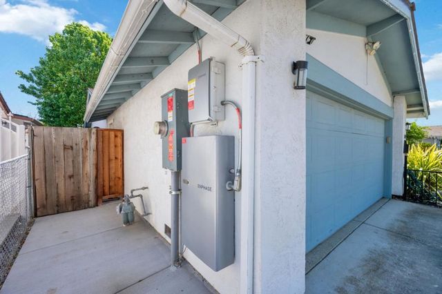 582 Oldbrook Court, San Jose, CA 95111