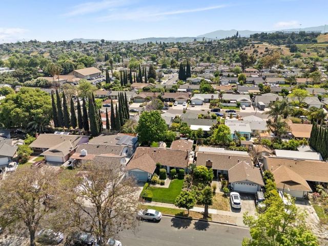 582 Oldbrook Court, San Jose, CA 95111